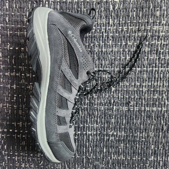 Columbia Men's Crestwood Hiking Shoe - Picture 3 of 8